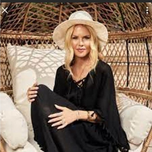 WALTER BAKER Black Knit‎ Fringe Tassel Acapulco Kaftan Shawl